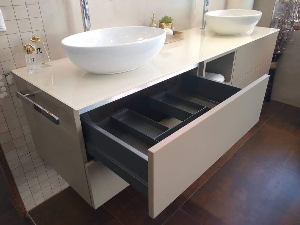 abverkauf-badmoebel-a-yum-175-cm-voe-4