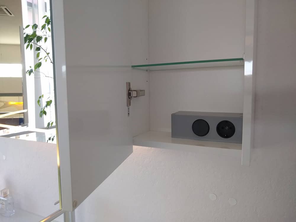 abverkauf-spiegelschrank-p-cas-120-cm-voe-3